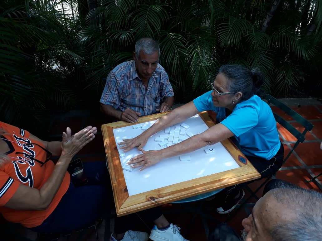 Proparkynson's tweet photo. ¡Desliza y observa está increíble experiencia, llevada a cabo por Proyecto Parkinson, en los espacios de Arábica Café! ⬆️➡️
.
#EveryVictoryCounts #ayudasocial #Parkinson #parky #Bienestar #proparkinson https://t.co/p9s79aBhhe