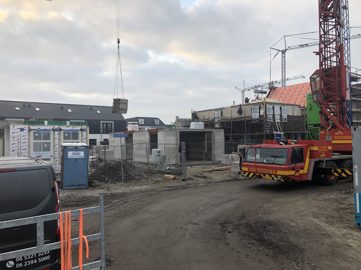 De vloeren liggen weer ⁦<a href="/zuidemakraan/">Zuidema Kraanverhuur</a>⁩  #bernardstraaturk