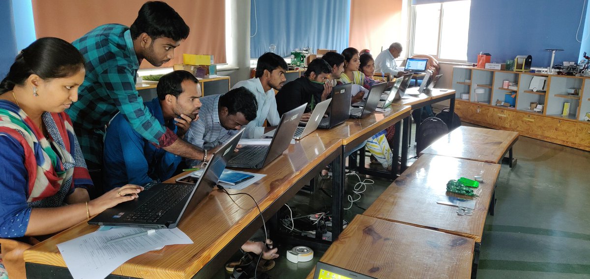 vas_raspberrypi's tweet image. Super excited for the @CodeClubWorld workshop today at @AgastyaSparks.
These trainers will then go on to run their Code Clubs in their set of schools. #CodeClubIndia