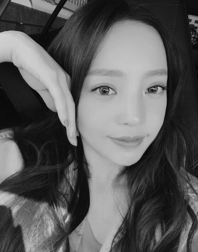 สิ่งที่อยากจะเตือนใจทุกๆ ท่านก็คือ ‘การบูลลี่ ไม่ใช่เรื่องตลก แต่มันสามารถคร่าชีวิตคนได้’ 

Rabbit Today ขอแสดงความเสียใจต่อ ครอบครัว แฟนๆ ของสาว คูฮาร่า ด้วยนะคะ หลับให้สบายนะคะ🖤

#RabbitToday #Hara #RIPHara #GooHara #Kpop