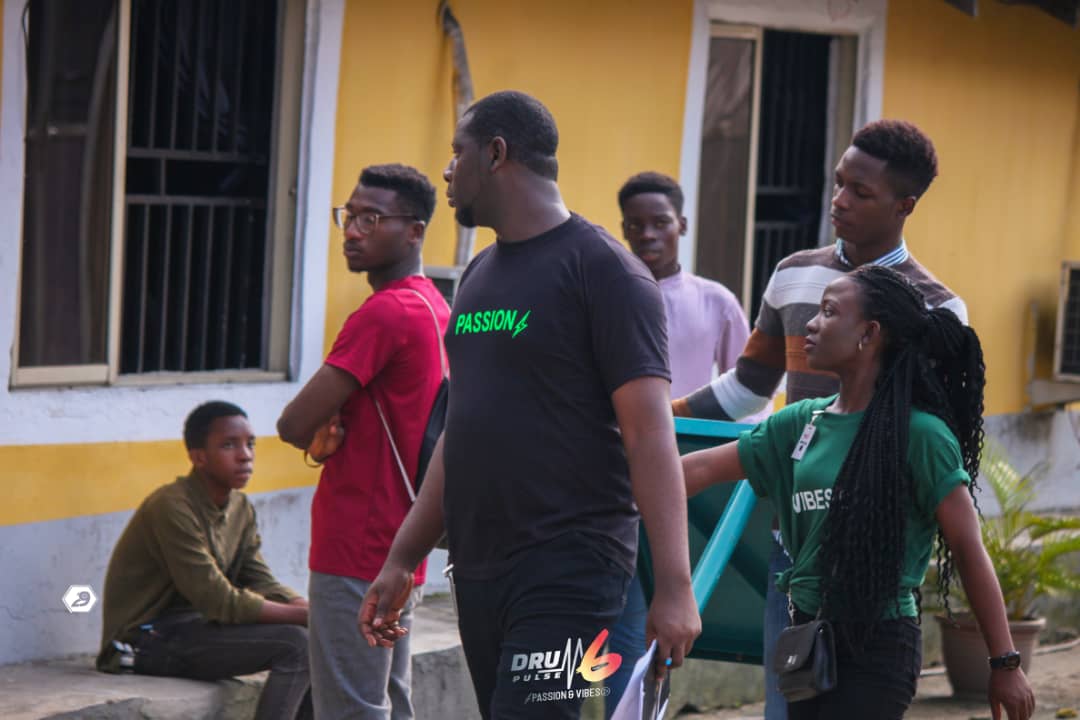 tlxdcommunity's tweet photo. Preps and checks before the start of the event.... @sticksnsnares
#drumpulse6 #dpulse6 #drummers #drumming #drums #music #musicians #musiclife #progress #musician #concert #portharcourt #phcity https://t.co/MYK2LEc43r