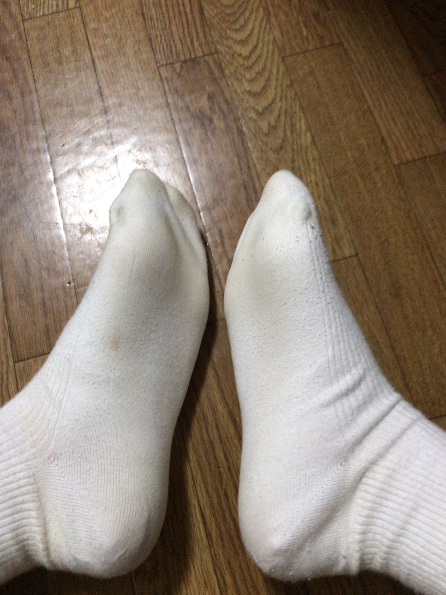 白いソックスフェチ画像  / X