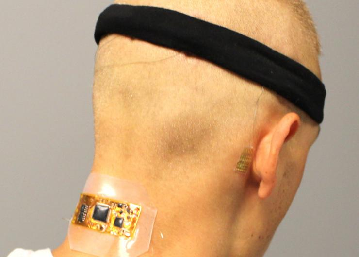 ToyotaMobFdn's tweet photo. Disabled people could soon wirelessly control a wheelchair, interact with a computer or even drive a car with wearable technology that sits on the back of the neck. These findings are from a joint project from @GeorgiaTech, @UniKent and @WichitaState.
https://t.co/6Ok4YKDNHq https://t.co/ul7qs4plVh