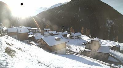 Davos_Klosters's tweet photo. Daily pic #Monstein https://t.co/2rlzAjq2ET
