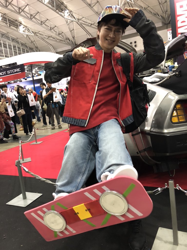 ট ইট র メカキャラメル バック トゥ ザ フューチャー2のマーティ ホバーボードで浮いてたから マジで 東京コミコン Tokyocomiccon Tokyocomiccon19 東京コミコンコスプレ 東京コミコンコスプレご本人に届け ট ইট র メカキャラメル バック トゥ ザ フューチャー2のマーティ ホバーボードで浮いてたから マジで 東京コミコン Tokyocomiccon Tokyocomiccon19 東京コミコンコスプレ 東京コミコンコスプレご本人に届け