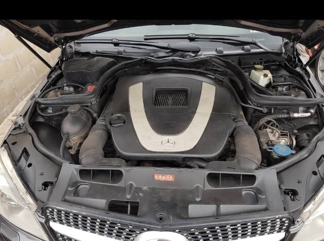 OrcbLimited's tweet image. Mercedes-Benz C350 09, Tokunbo, Clean &amp;amp; working perfectly, all you have to do is buy &amp;amp; drive, nothing to fix, Price tag is #3M, if interested or you need any other car or you want to Sell/Fix your car contact us on 08180910184 or orcbagents@gmail.com