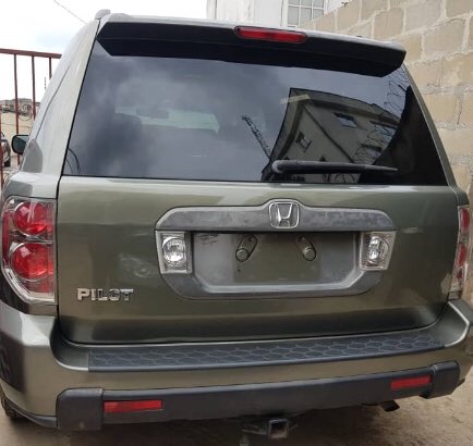 OrcbLimited's tweet image. Honda Pilot 07 model, Tokunbo, Clean &amp;amp; working perfectly, all you have to do is buy &amp;amp; drive, nothing to fix, Price tag is #2M, location (Ikeja) if interested or you need any other car or you want to Sell/Fix your car contact us on 08180910184 or orcbagents@gmail.com