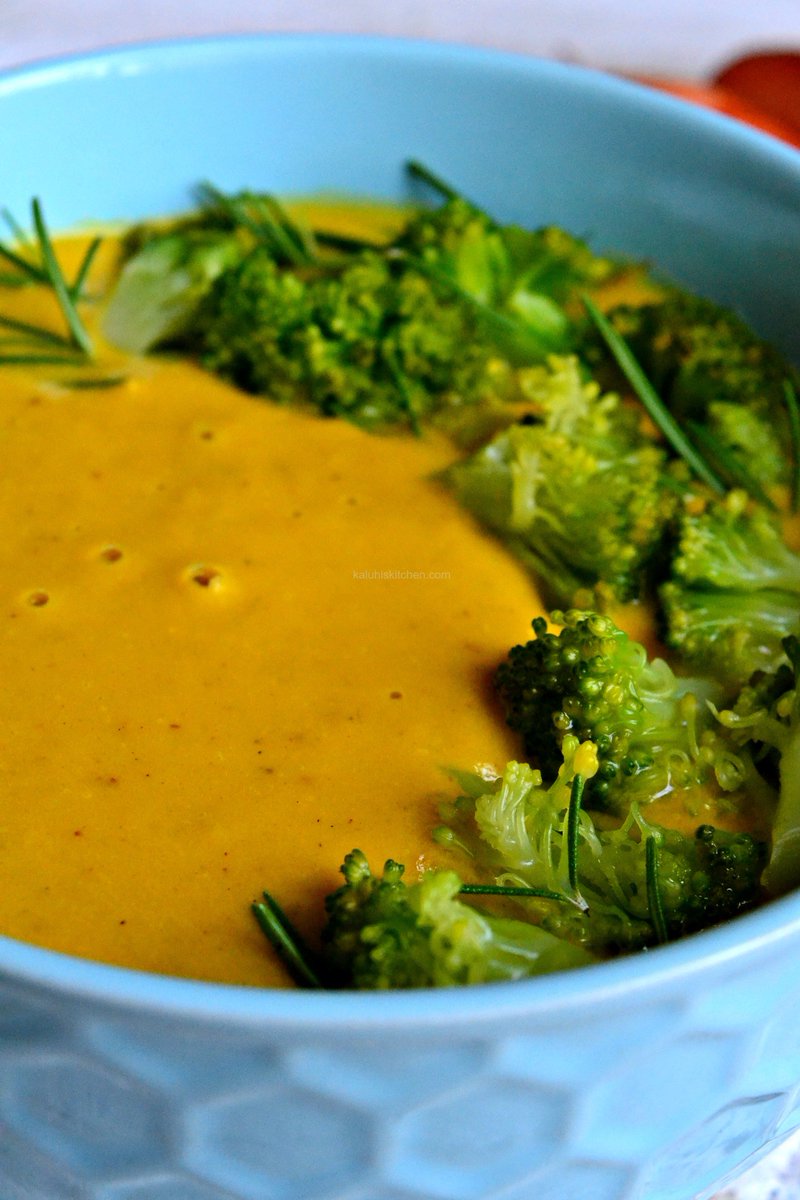 November is beautiful and rainy and that means I must hook you up with my favorite soup recipes! Here is a thread of all the soups you MUST try out!!1 My garam masala coconut milk carrot soup: mellow, so delicious and with inviting complexity!Recipe:  http://www.kaluhiskitchen.com/garam-masala-coconut-milk-carrot-soup/