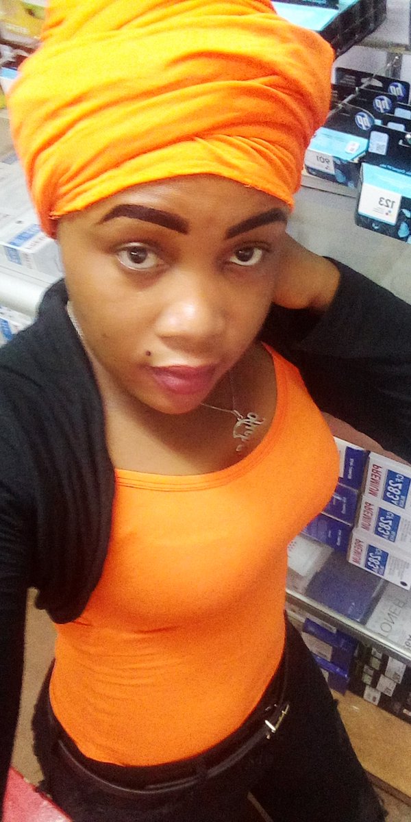 Zbac10's tweet photo. J'aime les gens qui pour briller n'eteignent pas les autres .
Dieu mon guide, la patience ma force , le sport ma passion.
#Code_226 https://t.co/YMvlZSYFzV