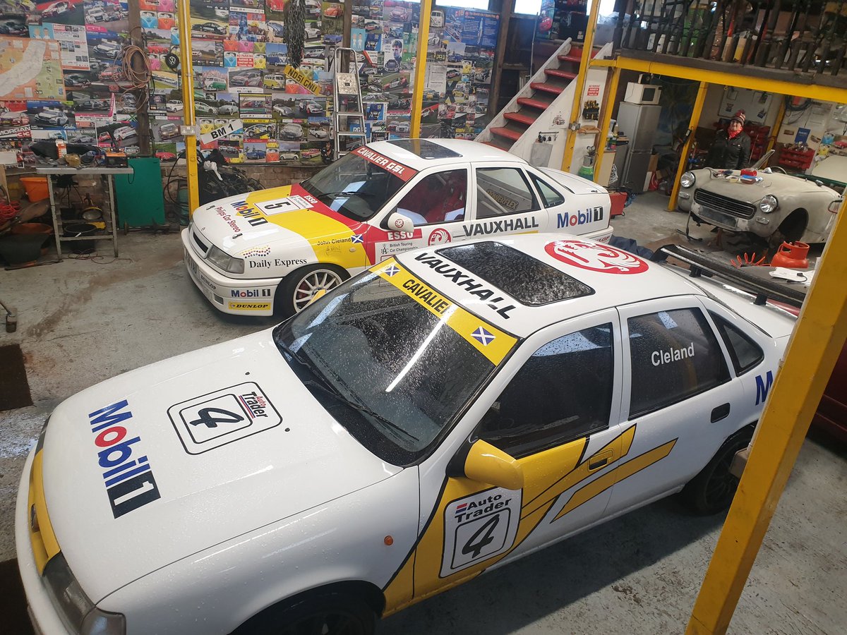 Double trouble hopefully get these 2 on a track next year #jclelandracing #btcc #btccclassics #vauxhallcavalier