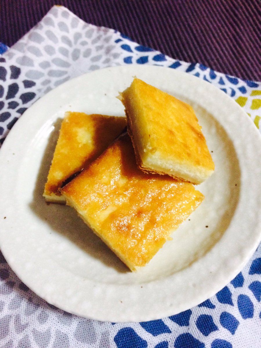 只今メイズオブオナーの焼き上がり待ち😁
それにしても、冷凍パイシートが今までよりもひと回りくらい小さくなっているような。
気のせいであって欲しいが…