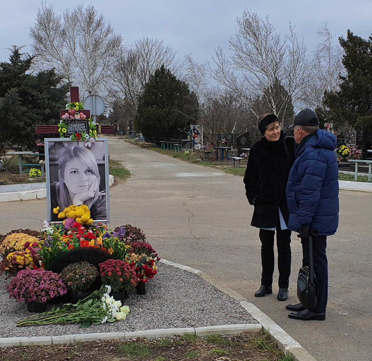 Посол Германии побывала на могиле Гандзюк в Херсоне