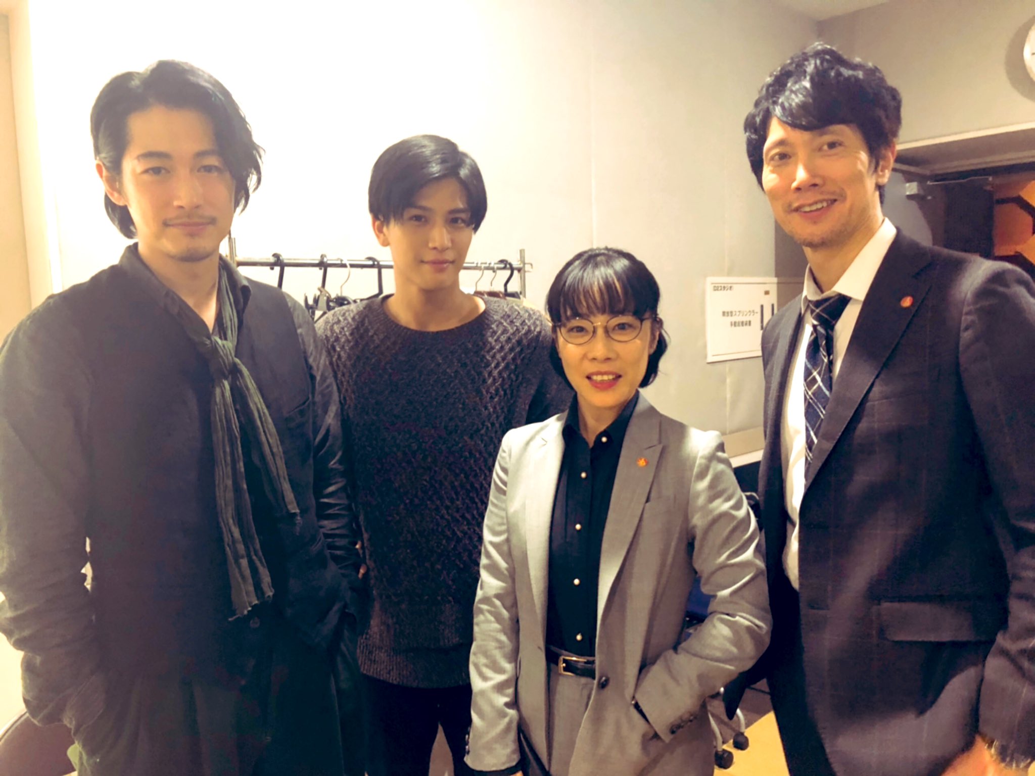 公式 シャーロック 映画化決定 22年公開予定 シャーロック よる9時から 8話放送 あと2時間切りました ディーンフジオカ さん 岩田剛典 さん 佐々木蔵之介 さん 山田真歩 さん 獅子雄 若宮 江藤 公式 シャーロック 映画化決定 22年公開予定 シャーロック よる9時から 8話放送 あと2時間切りました ディーンフジオカ さん 岩田剛典 さん 佐々木蔵之介 さん 山田真歩 さん 獅子雄 若宮 江藤