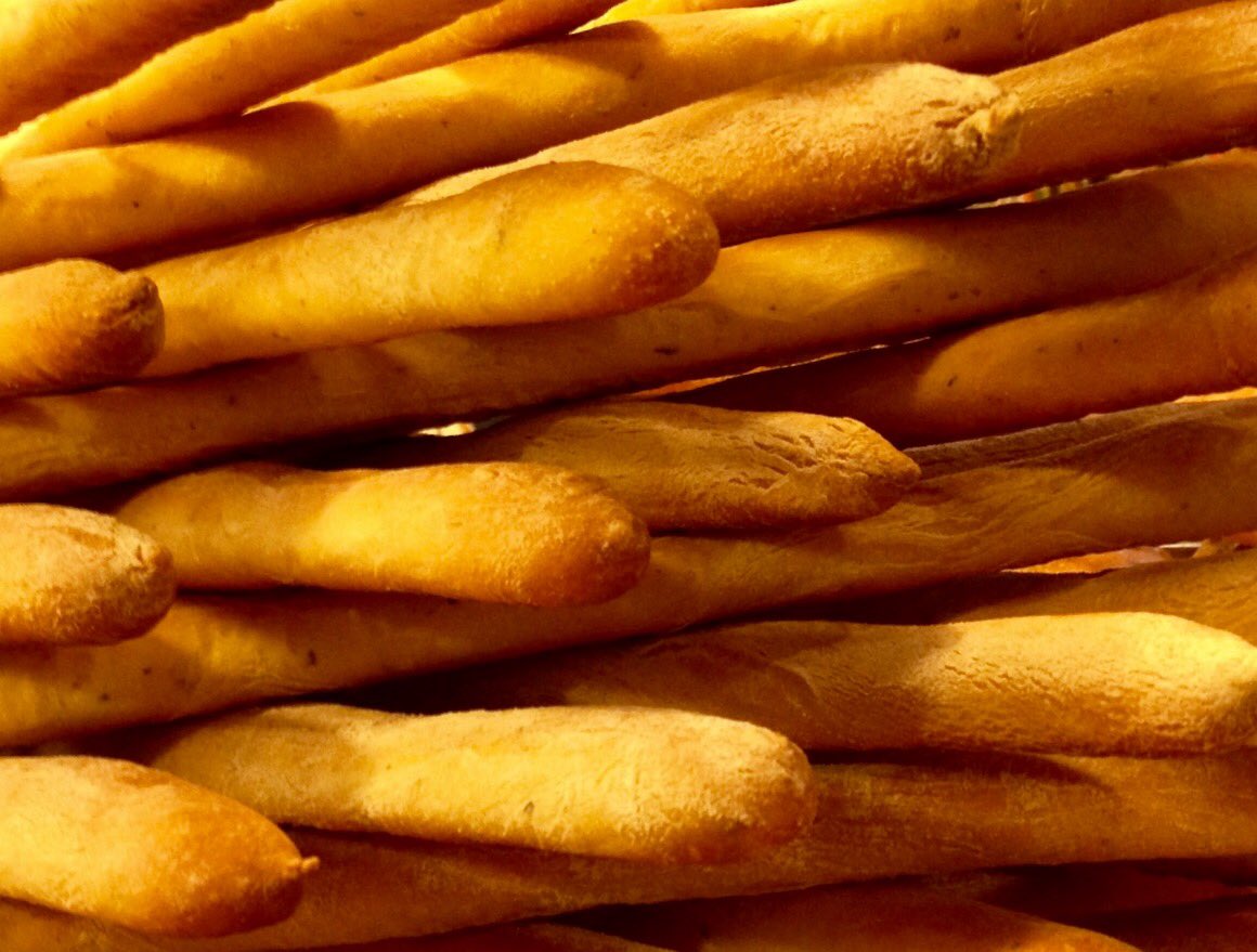 I am running a one-day course this Sunday at Brigsteer Hall on making Artisan bread at home. 10am to 4:30pm. The course is 100% hands-on and you’ll take home all your bread.
There are three places available. 
DM me for details.