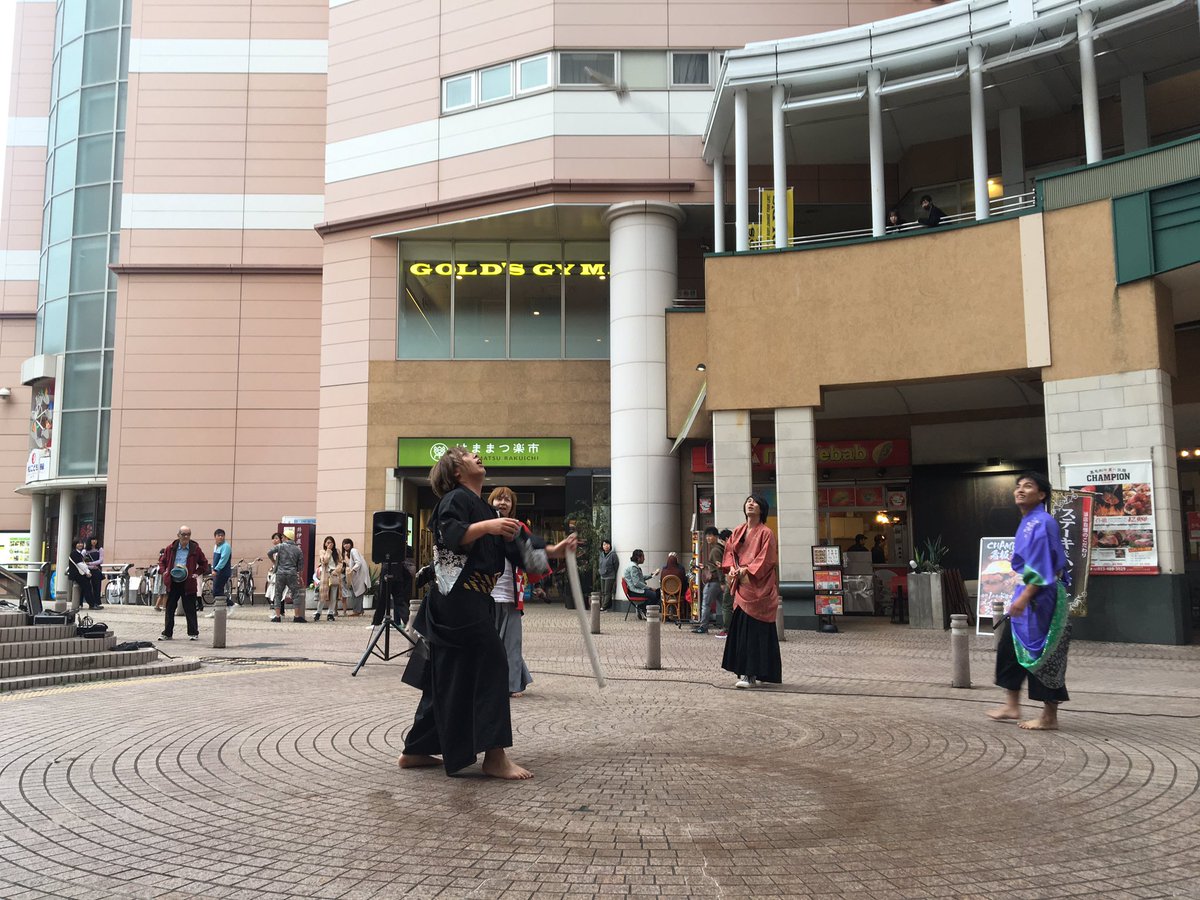 msdmsdd's tweet image. 11/23・24 ファイヤーパフォーマンスを見にザザへ
Un Rave解散から1週間
すぐ、会いにゆきます公演
ファイちゃんには感謝です
そして柴ちゃんと光くん
2日目にはやまぴーが参戦
⚘thank*¨̮*you⚘
めっちゃ楽しかったよ～!!
とりあえず4枚目の写真
柴ちゃんの刀は……
(  ¯꒳​¯ )ᐝ

#LEAPROJECT