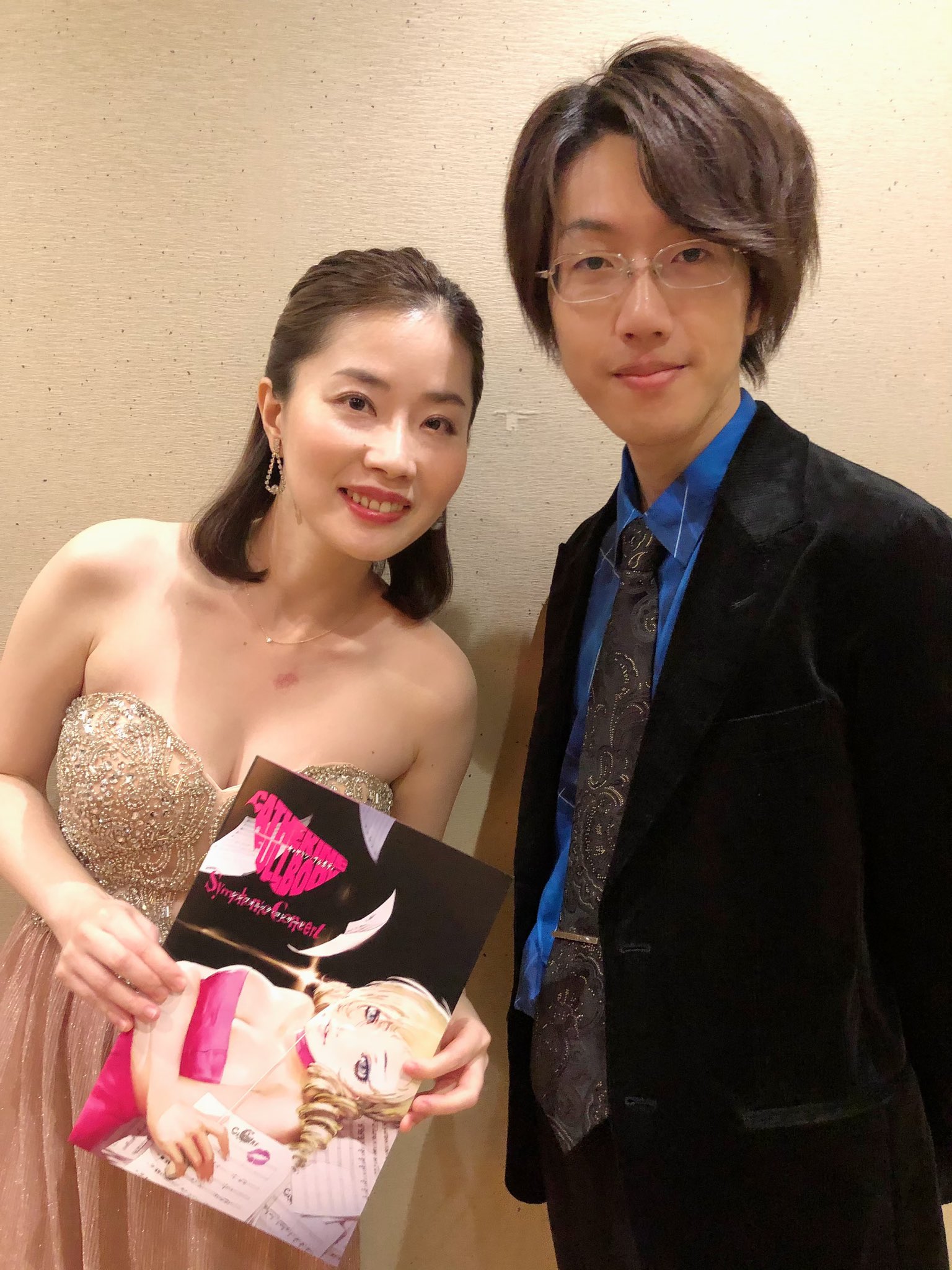 羽賀 美歩 Miho Haga On Twitter Jagmo キャサリンフルボディ 公演 ビッグバンド フルオーケストラ 2台ピアノという豪華な編成でのムーディーで独特な世界 私の中での月光３楽章初演が まさかオケとの共演になるとはね 今度はフォルテ