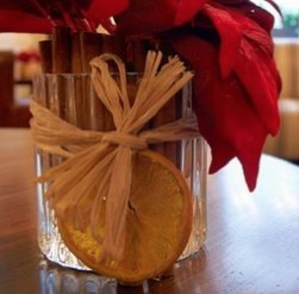 EMFDLondon's tweet photo. Restaurants and venues need practical table centres that wave a magical wand over the tables to help us feel celebratory whilst also making it through the wear and tear of such a busy season - ask for ideas for your party #ChristmasUnlimited #EMFD https://t.co/6XLjlNxojx
