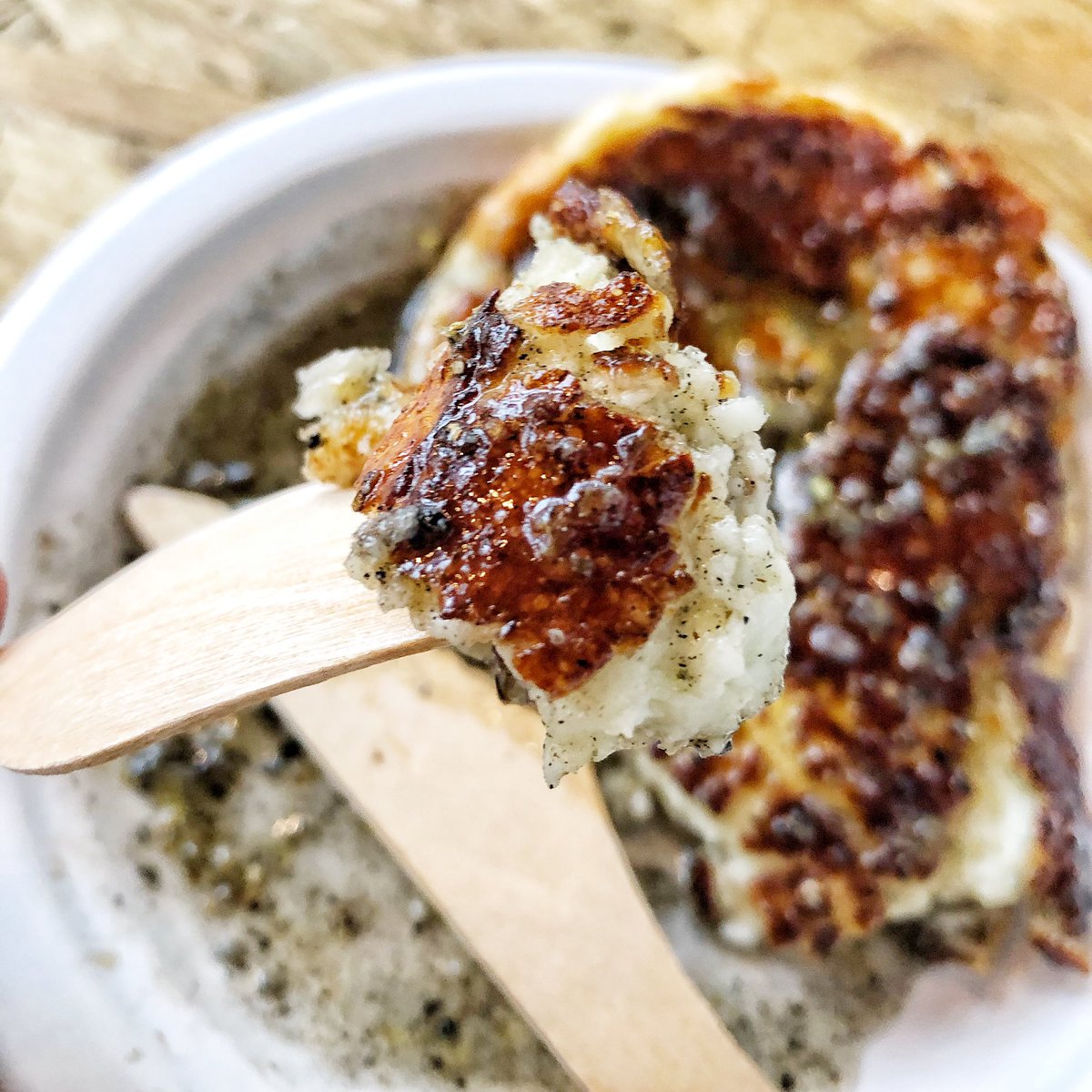 paigeintransit's tweet photo. You guys - This was the best halloumi I’ve ever eaten. Totally unprepared for the sheer deliciousness.
#halloumi #taste #tasteoflondon #tastelondon #bubala #londonfood #foodfestival #londonfoodguide #eatlondon #mylondon #foodporn #cheese #london @TobaccoDockLon @TasteofLondon https://t.co/Lzirf298sw
