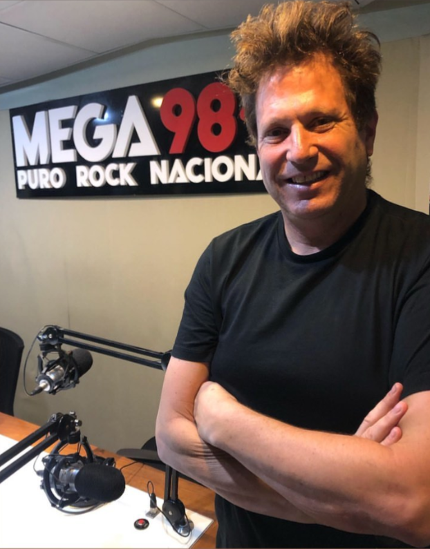 ViticusOK's tweet photo. Hoy a las 12 hs Vitico junto a @BebeMusicTW en #TodolodemasTambien  Sintonicen @Mega983 y llamen al 📱1168220983 para pedir temas o hacer preguntas! #quesearock😎🤘🏼 #Viticus #Mega983
Todos al @TeatritoOficial  Viernes 29 de noviembre 20 hs! #quesearock😎🤘🏼 @ViticusOK https://t.co/msrIMpfAQv