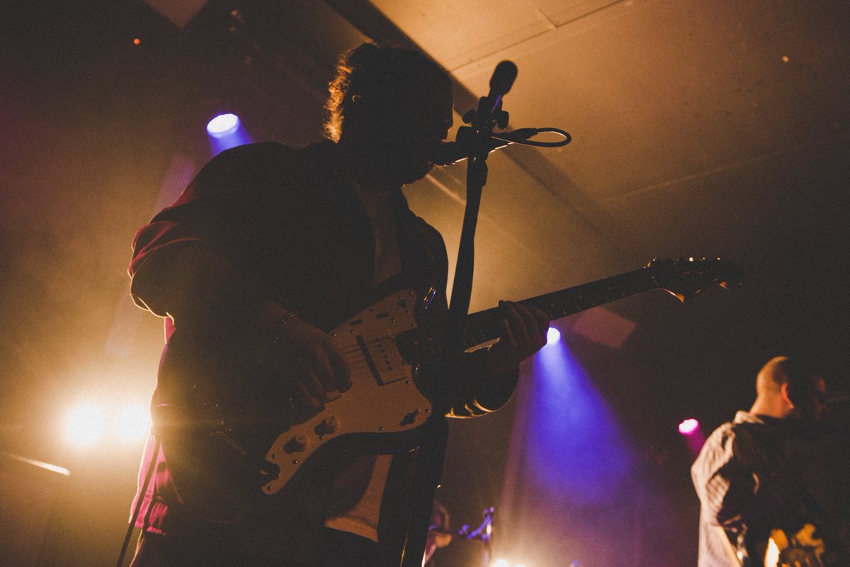 Closeuppromo's tweet image. GALLERY :: Last week, the @nohotashesband Hardship Starship rolled into LDN town. Check out these amazing images from their massive @ColoursHoxton headline show below!

They support @RATBOY at @O2RitzManc for @BritProject this weekend. 📸 @Sam_Crowston_.