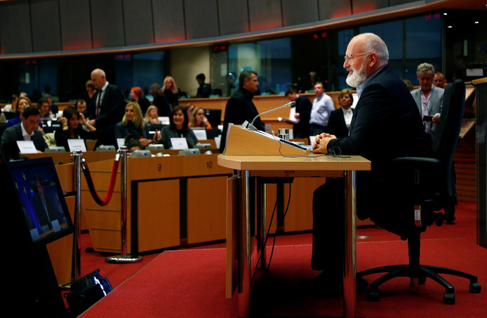 PEFC_NL's tweet photo. Massale herbebossing in Europa en veel meer groene ruimte in Europese steden is, volgens klimaatchef Frans Timmermans, nodig om de uitstoot van broeikasgassen als CO2 in 2030 (ruim) te halveren. Wil je meehelpen? https://t.co/AMjEoSbUa0 #thinkdif
#BetterWithForest #climatechange https://t.co/IlTXslzJPN