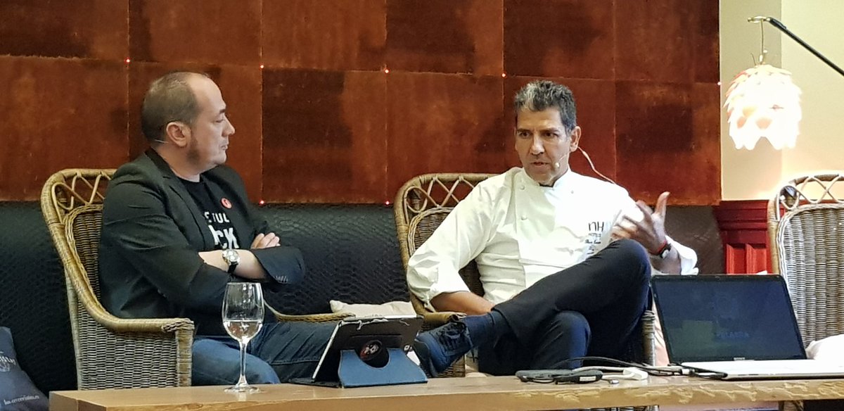 "Nos vemos obligados a ser creativos pero hay que tener mucho cuidado, nos hemos estabilizado "
<a href="/PacoRoncero/">Paco Roncero</a> 

<a href="/BilbaoFoodCap1/">BBVA Bilbao Food Capital</a> #BBVABilbaoFoodCapital <a href="/igorcubillo/">Igor Cubillo</a>