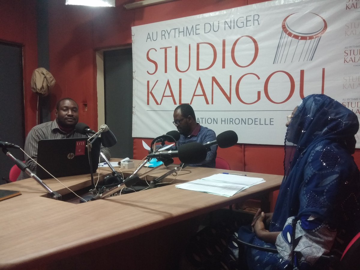 AJEEC-Niger, ReSaD #FIJEDSAHEL Nous étions ce matin au studio Kalangou madame Boubacar Zalia Conseillère technique du CNEDD (cabinet du premier ministre) pour enregistrer deux émissions en français et en haoussa sur la lutte contre la désertification, avancées et obstacles.