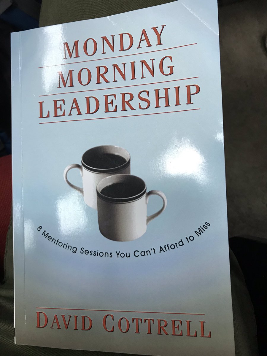 Almaroun_acm's tweet image. السلام عليكم شباب . اللي عنده الكتاب و يبي يبيع او استعيره منه يتواصل معي.