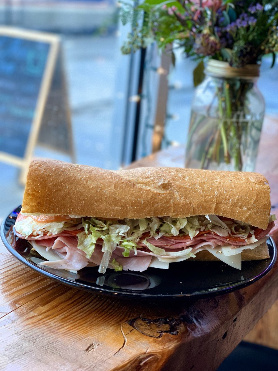 Lunch anyone? Our Italian Panini, Prosciutto Toast and The Weston (Italian Sub)
-
-
-
❤️☕️🍻👍🍩
#westonscoffee #panini #pressedsandwich #irishcoffee #coffeespecials #babylatte #fall #jeffparkchicago #instagood #instatea #chicagofood #latteart #coffeeshop #like4like #312coffee