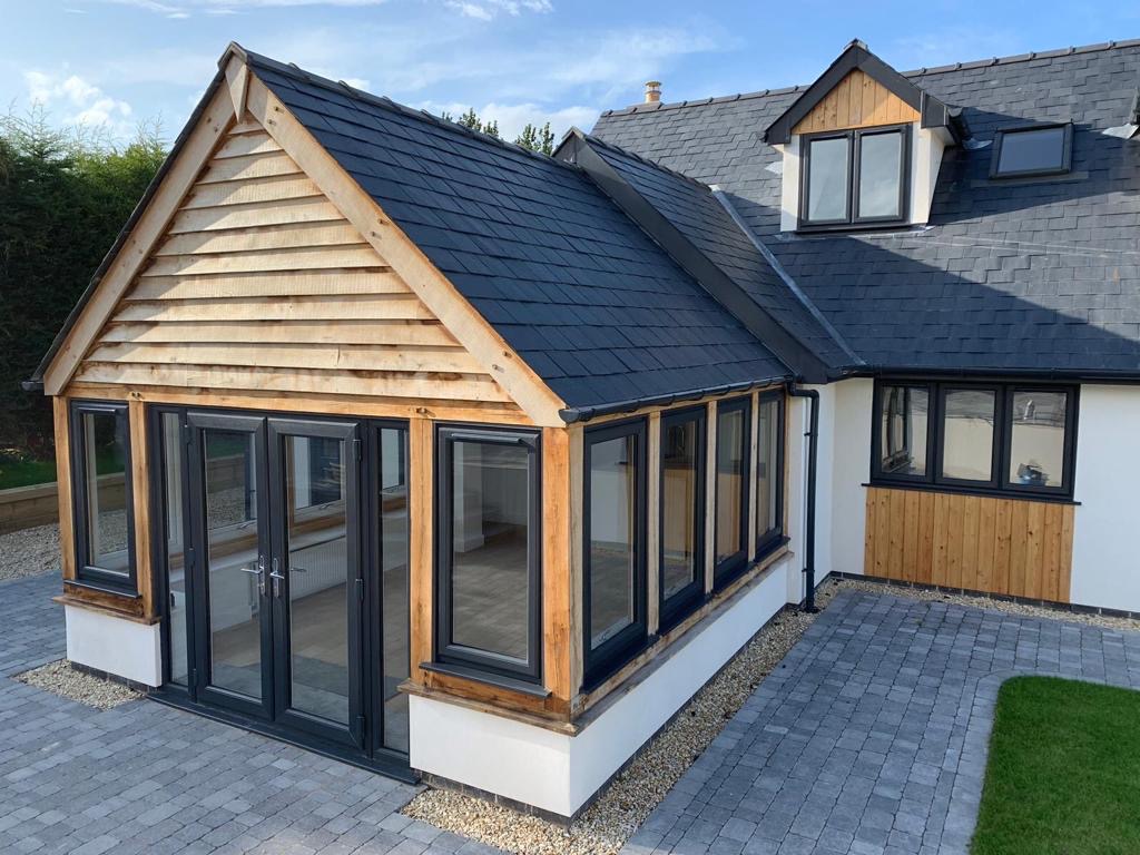 PROFILE_22's tweet image. NEWS: @CountyWindow and @CentralRPL have helped transform this #newbuild property by manufacturing and #installing 26 @Profile_22 Optima #windows and 2 French Doors. The results are amazing! 👀🏡

MORE: bit.ly/2D9VSaA