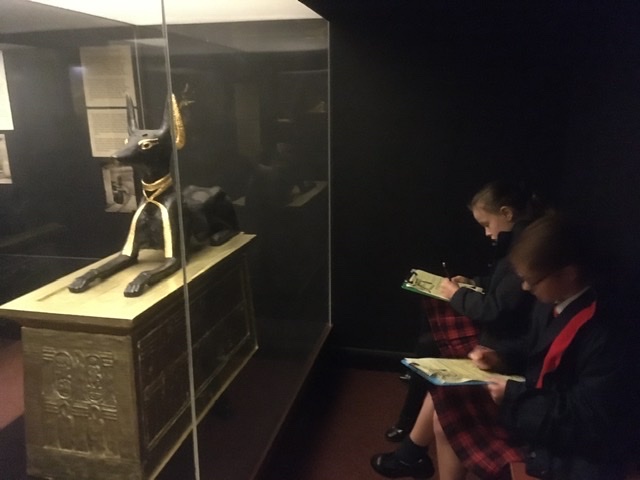 THSch_Junior's tweet photo. @GoldSaverPass Year 3 had a fabulous time at the Tutankhamun Exhibition! It really helped us imagine how Howard Carter might have felt when he discovered the tomb. https://t.co/U8B0WGymY1