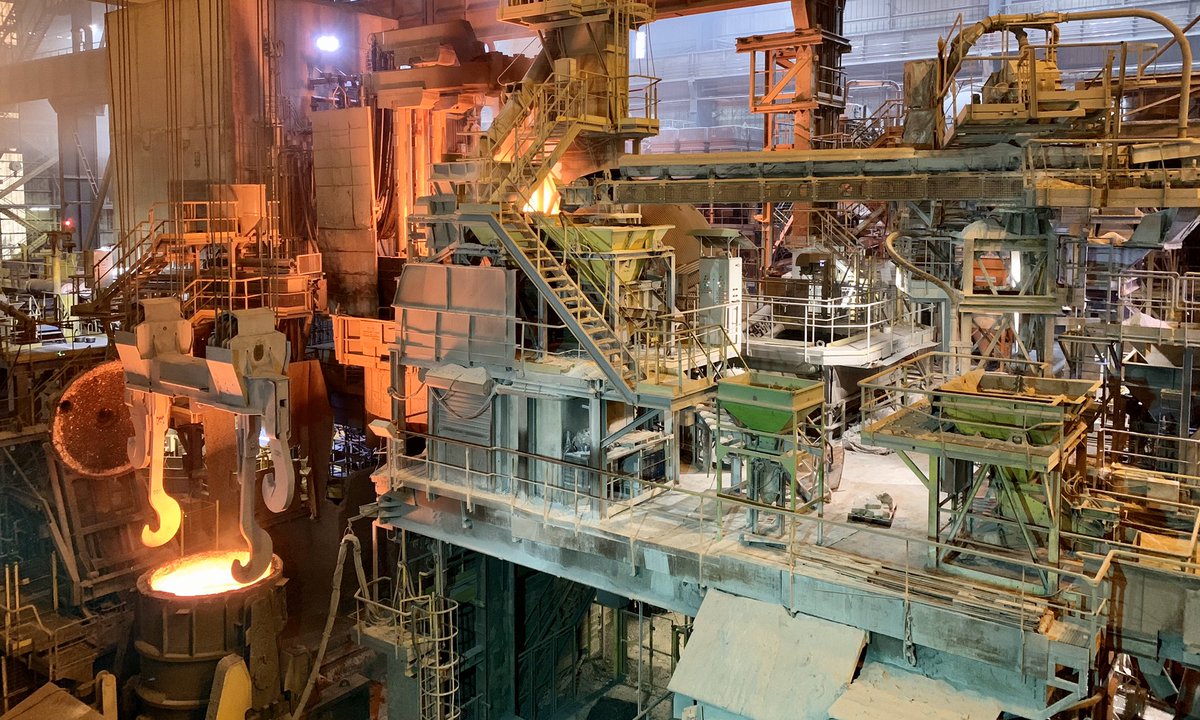 AgnesRunacher's tweet image. Nous avons fait le pari d’accompagner l’aciérie électrique #Ascoval. Une aciérie qui émet 10 fois moins de CO2 que les aciéries classiques et qui produit en France. Notre détermination a permis de lui redonner un avenir dans un contexte de marché difficile.