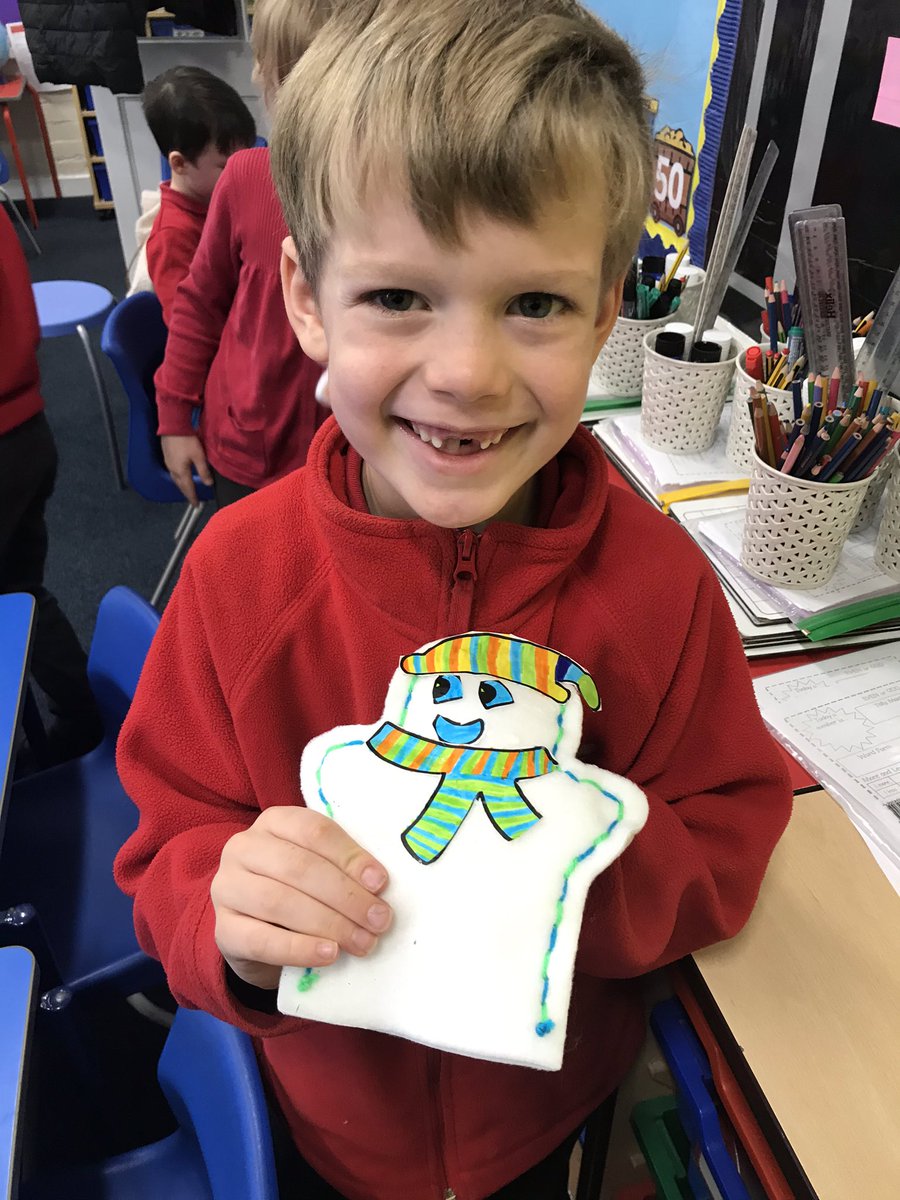 DringhousesPS's tweet photo. Class 5 enjoyed learning to sew this morning by making snowman puppets. What a lovely morning! We couldnβt have managed without the generous parents and grandparents who came to help us - thank you! #DringDT https://t.co/Z5bPvTcJ8o
