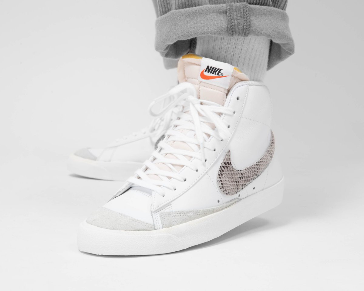 nike blazer mid python