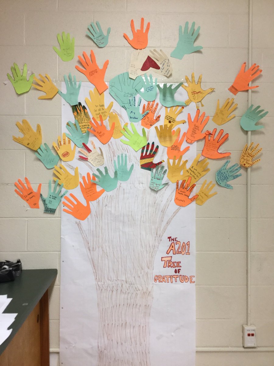 MathMsBryce's tweet image. The Tree of Gratitude in A201! Happy Thanksgiving!!