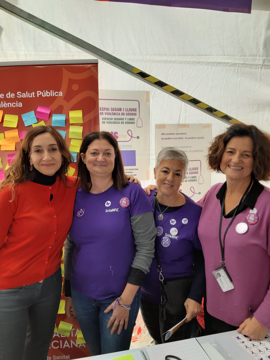 🙏 El <a href="/csp_valencia/">Centro de Salud Pública Valencia</a> y <a href="/SoVaMFiC/">SoVaMFiC #RazonesParaSer</a> comparten stand en el <a href="/IgualMentFest/">IgualMentFest</a>. 

Recibimos la visita de:
💜<a href="/isauranavarro/">Isaura Navarro</a>, Secretaria Autonómica de Salud Pública y 

💜<a href="/BeamudLucia/">Lucía Beamud</a> , Regidora d'Igualtat i Polítiques de Gènere i LGTBI, de <a href="/AjuntamentVLC/">Ajuntament València</a> .