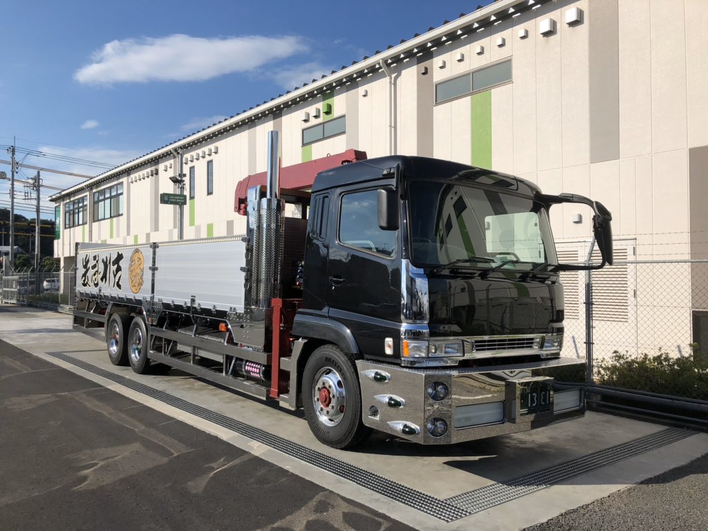 l283234's tweet photo. 誰か一緒に働きたい人居ないですか？
会社は東所沢です！
2t車、7t車乗りたい人募集してます！
https://t.co/Llk2zpF0cA https://t.co/zNLzHVUFrs