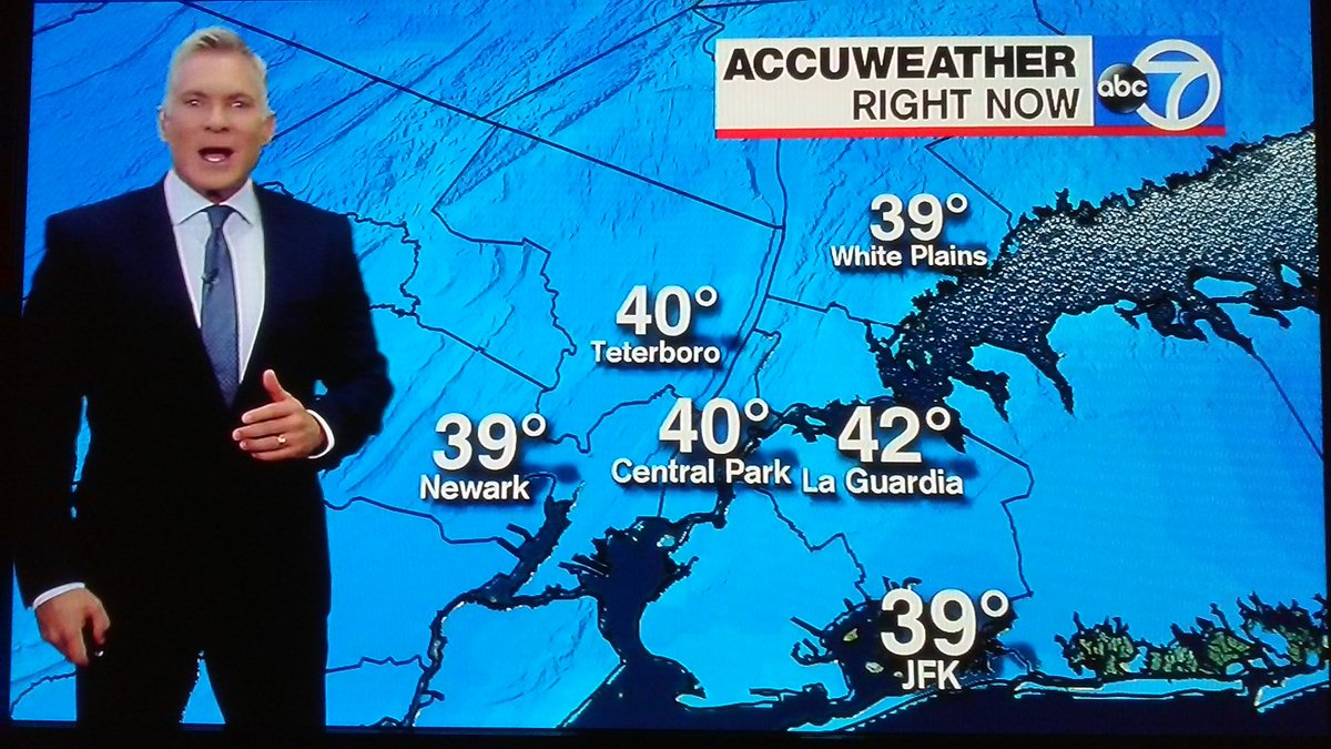 pkchin888's tweet photo. #Nov25th #HappyMoning Good Morning Michelle , Heather , Candace Mc , Sam,Ken ,Diana @mcharlesworth7 @heatherorourke7 @CandaceMcCowan7 @SamChampion @KenRosatoABC7 @dianaroccoabc7. #WeatherThenHeather🌞🌈🙆 Sam's forecast #PreThankgiving. Heather's 🚉🚙🚔🚒🚨⚠🚧🚦.ty @ABC7NY https://t.co/WT4GAntPBo