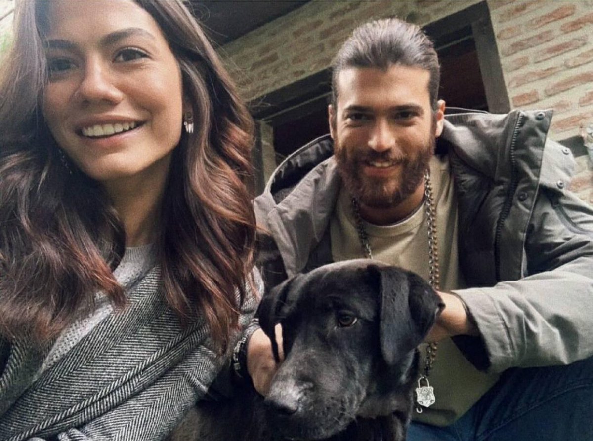 mjalonso63's tweet photo. CAN Y DEMET SE MERECEN RESPETO Y ADMIRACIÓN
FANS
es quien ha aprendido a admirar pero no a envidiar,
a seguir pero no a imitar,
a alabar pero no adular,
a liderar pero no a manipular
#RespectForCanDem
#OnlarıSeviyoruz https://t.co/zTqUCgFGTv