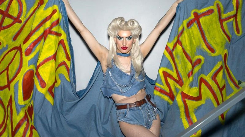 QFTBelfast's tweet photo. Join us on Saturday for #HedwigAndTheAngryInch hosted by queer trans icon @GraceOniSmith as the ignored songstress herself followed by a “musical-only” karaoke and lip sync for your life session in our bar hosted by cabaret legend @MsCherrieOntop.
https://t.co/l1ShKVXSnS https://t.co/fGd1KwBWn4