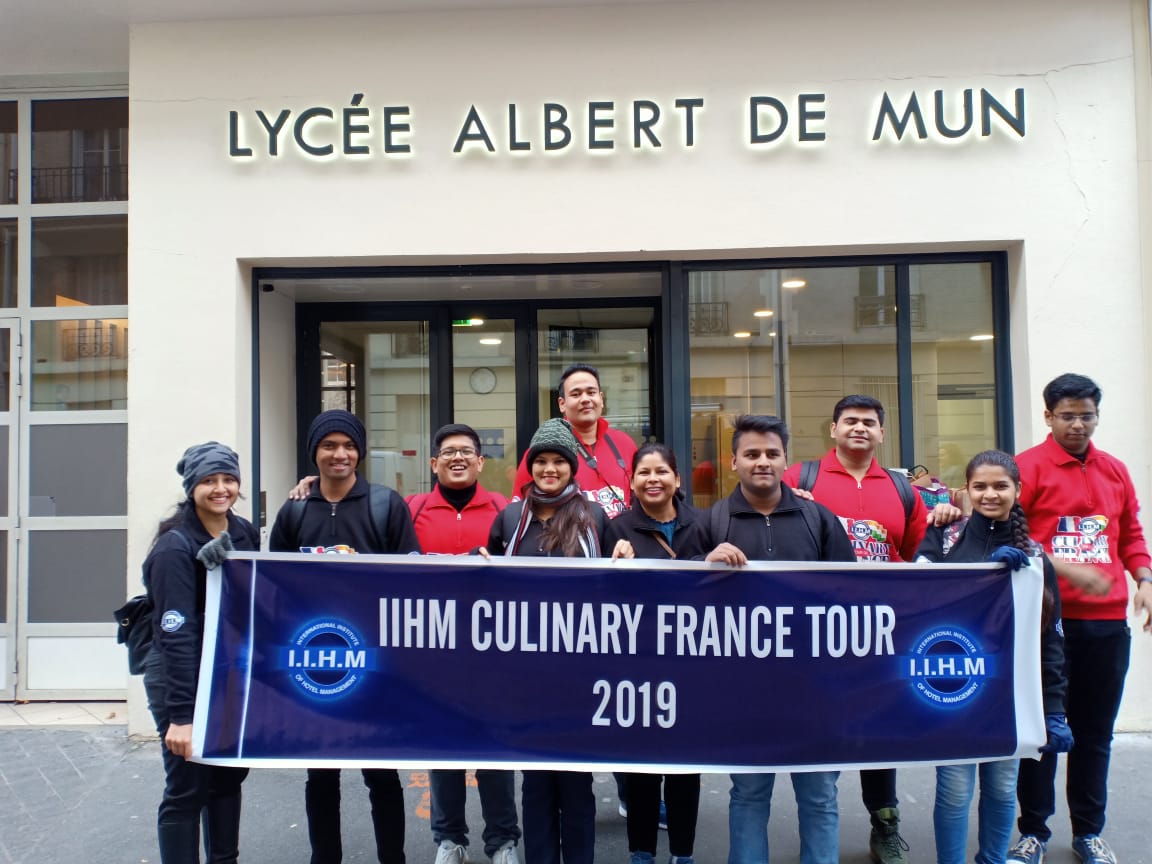 Pankaj88313153's tweet photo. #iihmfranceculinarytour At the ALBERT DE MUN Paris, France #iihmjaipur #iihmhotelschools #iihmrock #iihmbest3years #IIHMDelhi @IIHM_YCOlympiad @subornobose @IIHMHOTELSCHOOL @AADirIIHMDELHI @Debasis53995128 @IIHMHyderabad @Abhishe67100142 @ajitfnb @Reetaiihm @IIHMANSHUL_JPR https://t.co/Upjc8X08cZ