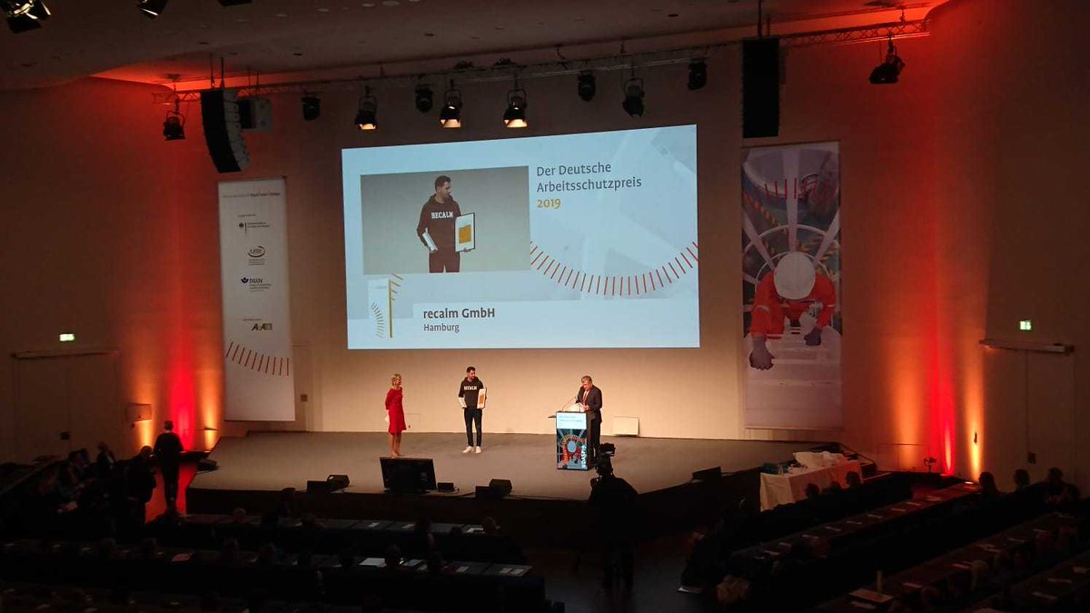 StartupPort_TU's tweet image. Congratulations @recalm_me! Das Startup mit der innovativen Noise Cancelling-Technologie in Fahrzeugkabinen wurde kürzlich mit dem Arbeitsschutzpreis auf der #aplusa in Düsseldorf ausgezeichnet. Wir gratulieren und freuen uns mit Euch! #dasp19 recalm.com