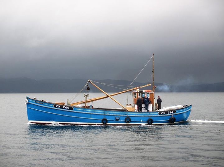 ringnetter's tweet photo. #Shemaron was built at Weatherhead boatyard in 1949.
Will she come back? We really hope so!!! Please vote for our project Shemaron Comes Home to Cockenzie. #Eastlothian #Cockenzie #Weatherheadboat #Scottishheritage https://t.co/bKQlF59mQ4