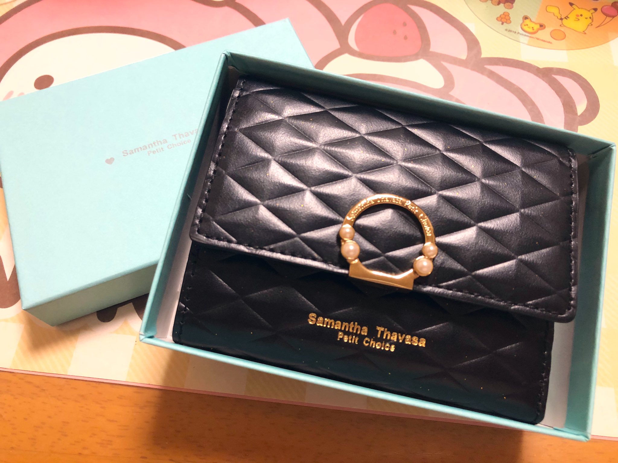 秋桜 今日って寅の日なんですって 寅の日 寅の日とは 金運を高める素晴らしい吉日で財布購入 宝くじに良い日だそうです ということで お財布買ってきた 黒のお財布はお金が貯まるそう なおかつ飾りが金ピカなので良いのでは W 黒で大人の