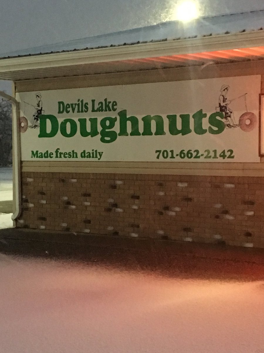 ComOptAshley's tweet image. Job developing on a Monday morning at 715. What better way to start a week!!! Of course I had to purchase some too. Taste testers. #bestdonutsintown #alwaysadvocating ⁦@ComOptND⁩