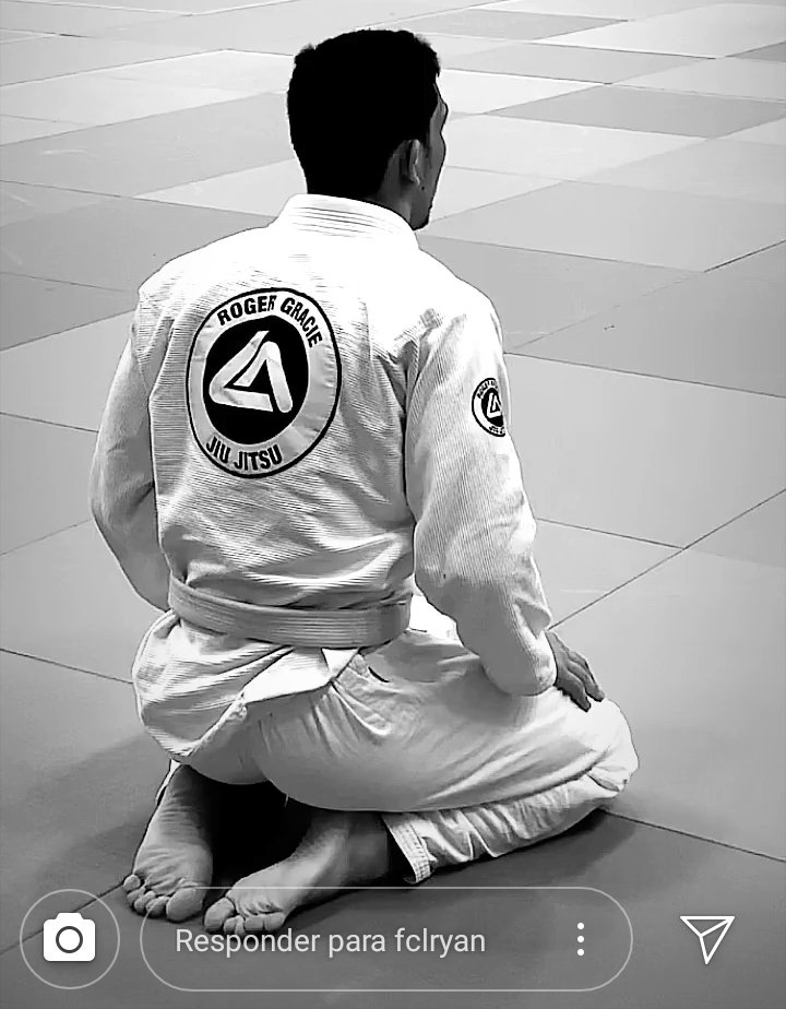OlivarLeite1's tweet photo. Meu filho Ryan Leite representando.
Obrigado @rogergracie @rogergracieacademy @RenzoGracieBJJ #naopisquem #BlogdoOlivar #olivarannoucer Força e honra! #familiaLeite https://t.co/Nd0H56SABE