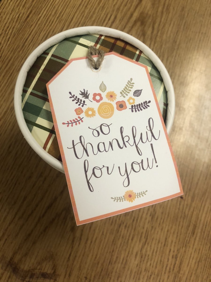 mrsmcgingrade3's tweet photo. Thankful for our PTO! ❤️🦃❤️😊@MorganRossRams https://t.co/Y8d7pMHOTm