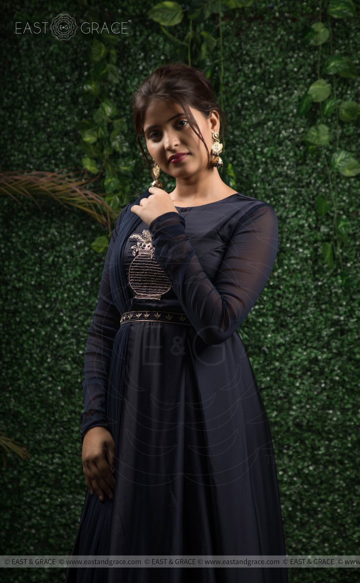 eastandgrace's tweet photo. Lavanya #Satin #Handcrafted and #Embroidered #Navy_Blue #Dress
Price: $167; ₹11,931/-
https://t.co/mvWYAx91ZB
Contact care@eastandgrace.com
#saree #Wedding #TeenChoice #MetGala #Fashion #Stylish #Photography #LOVE_YOURSELF #eastandgrace https://t.co/RBFMlmFnA4