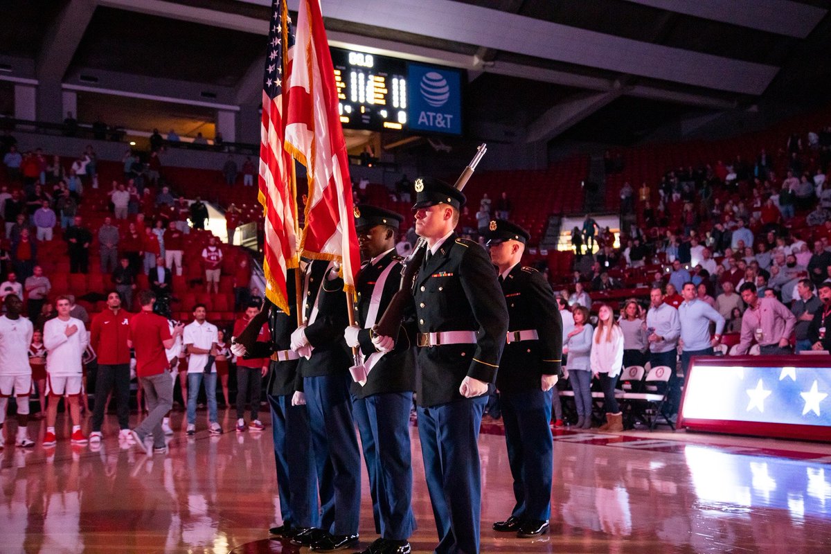 Our team is exceptional, dare to be exceptional! #WhatsYourWarrior #RollTide  @ArmyROTC @6thBde @UofAlabama