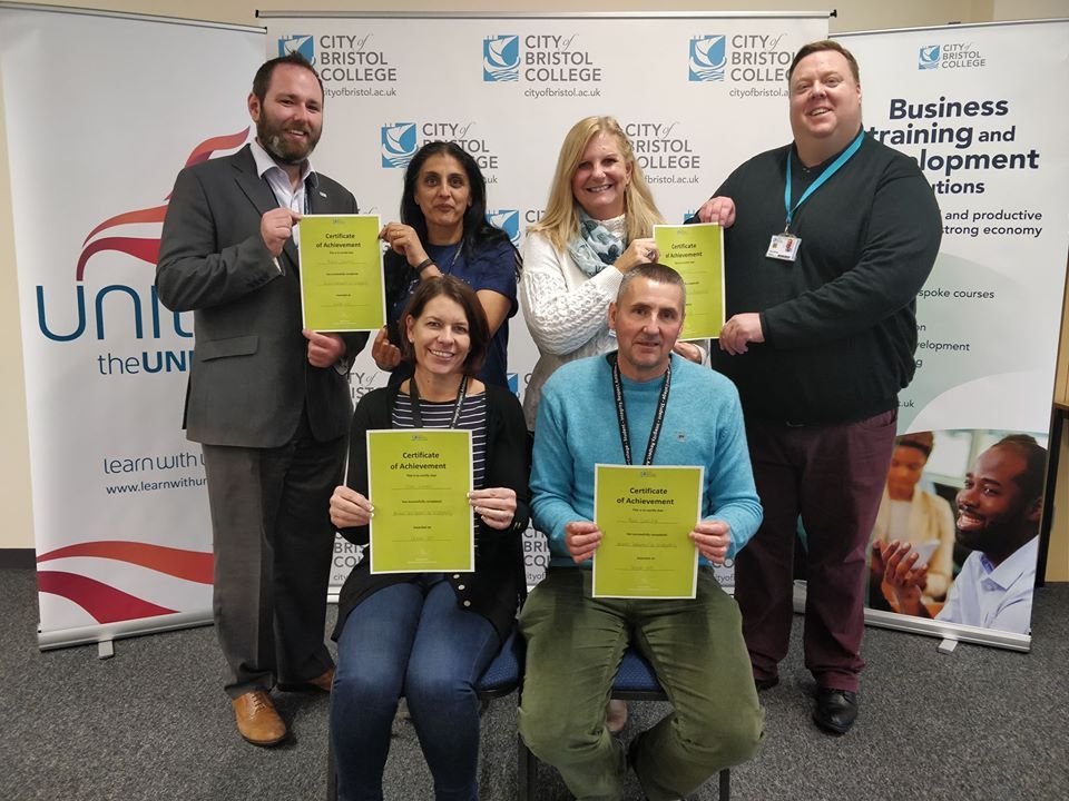 unionlearn's tweet photo. .@UnitetheUnion has stepped up to help workers who lost their jobs following the collapse of Thomas Cook last month by providing learning support to improve their future job chances. @learnwithunite @unite_southeast @unitesouthwest 

https://t.co/mg5ENDtk6X https://t.co/Ps4vk039JE